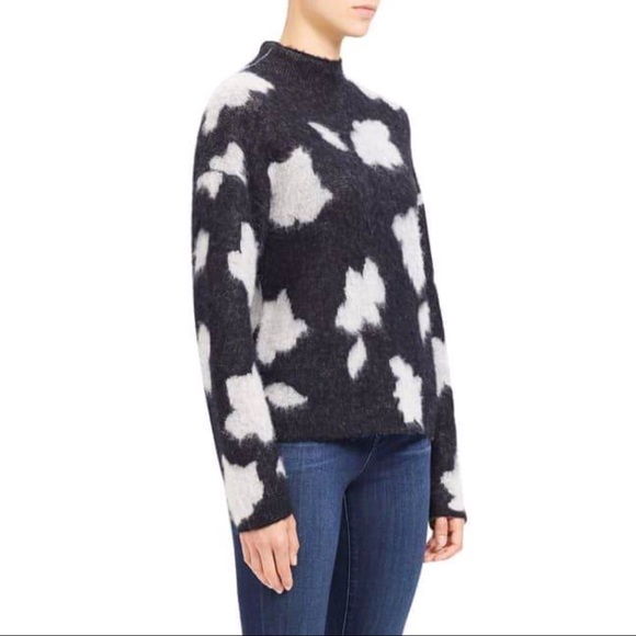 ❤️Sold❤️Theory Floral Sweater  Large - Picture 5 of 11